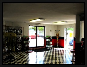 Nixon's Garage staff